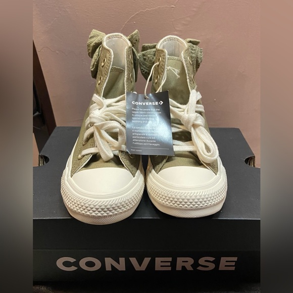 Converse Chuck Taylor All Star Bow Women's High Top Shoe - Picture 4 of 10